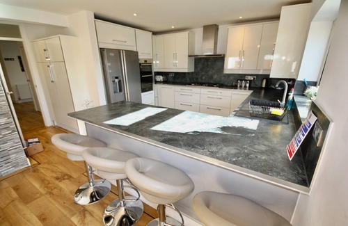 Ferndown House | Pamper House Holiday Home And Annex