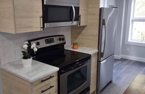 Quartier 5-4 Apartment | Panache Royale 1.