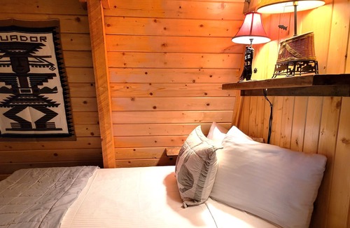 Mammoth Creek Cabin | Panguitch Lake Cabin 233 Harrold's Haven