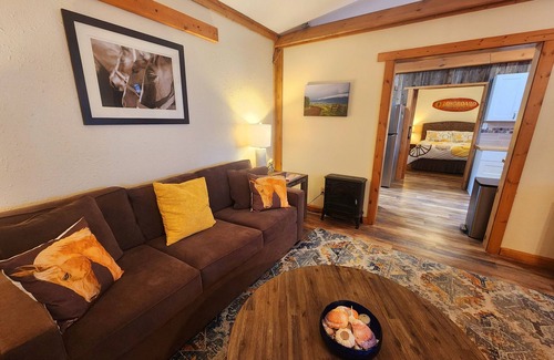 Kanab House | Paniolo Palace at the Paria River Ranch