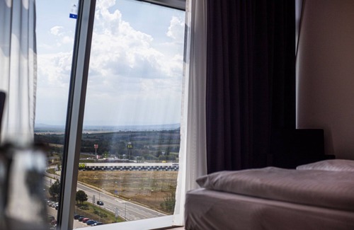 Parndorf Hotel | Pannonia Tower Parndorf GmbH