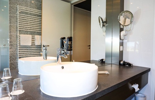 Parndorf Hotel | Pannonia Tower Parndorf GmbH