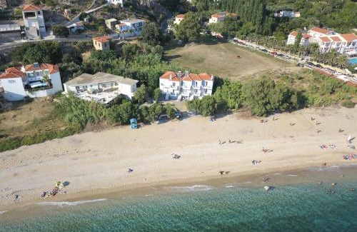 Plomari Apartment | Pano sto Kyma Studios