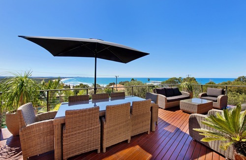 Bonny Hills House | Panorama Beach House - executive home