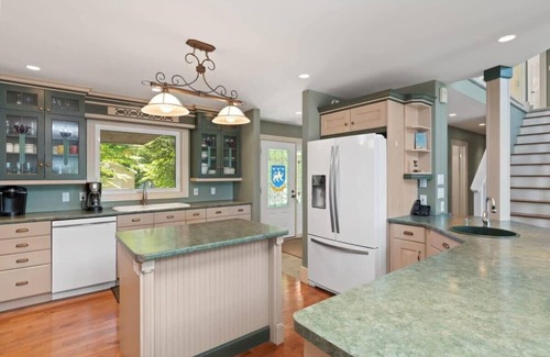 Seguin Cottage | Panorama Cottage - perfect sunsets!