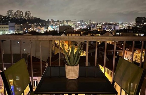 Rosny-sous-Bois Apartment | Panorama Deluxe