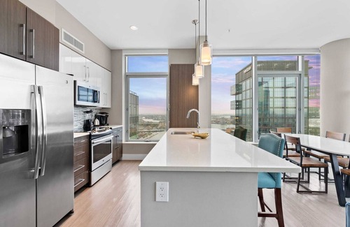 North End Apartment | Panoramic City&Water View In historic w/end Boston