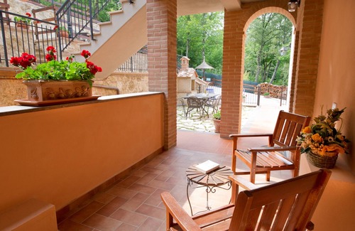 Sarteano Apartment | Panoramic country apartment Il Castagno with stunning views*Pool*BBQ