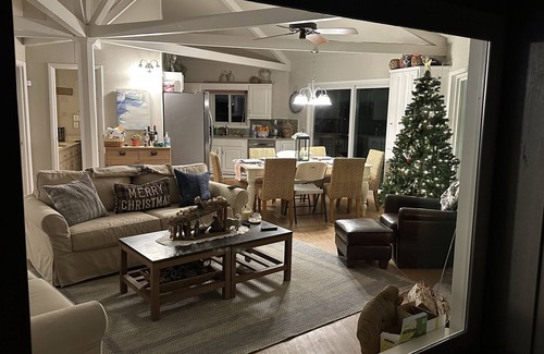 Lost Bridge Village Cottage | Panoramic Lakeviews! Direct Lakefront Access! Gentle sloping beach! 4 Kayaks!