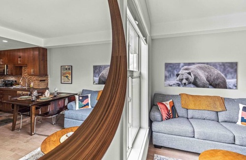 Canmore Hotel | Panoramic Mountain Views | 2 Hot Tubs | Steam Room