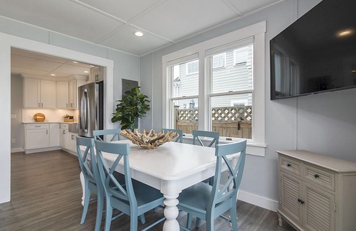 Point Judith House | Panoramic Ocean Views - Close to Local Favorite Restuarants