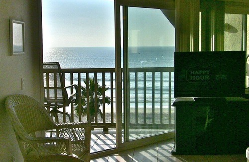 Pacific Beach Condo | Panoramic Oceanfront Views - Penthouse