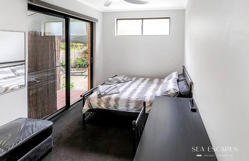 Tweed Heads House | Panoramic Sunrise Views - Charming 2BR Flat