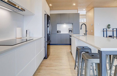 Saint-Etienne-De-Bolto Ski Chalet | Panoramic view of the mountains and Brome Lake - La Cime