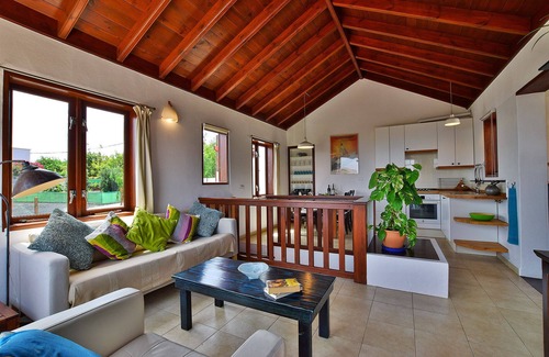 Tabayesco Villa | Panoramic view over the bay of Arrieta, private garden, 1 Km from beach