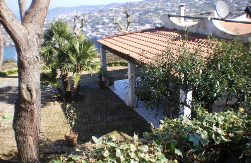 Panza Villa | Panoramic Villa Immersed in the Green houses 8 people