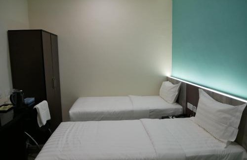 Pekan Melayu Hotel | Pantai Regal City Hotel