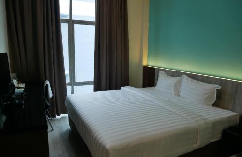 Pekan Melayu Hotel | Pantai Regal City Hotel