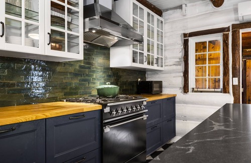 Northport Cabin | Paradesia Cove Summar