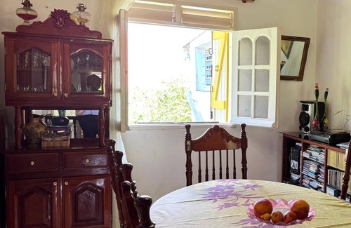 Sainte-Rose House | Paradis créole à Bellevue Sainte-Rose, à 5 mn des Bains soufrés de Sofaia