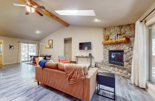 Three Rivers House | Paradise Among the Pines