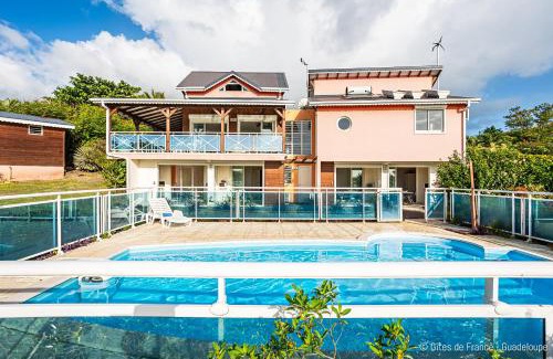 Deshaies House | Paradise Bay