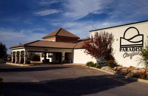 Lethbridge Apartment | Paradise Canyon Golf Resort - Luxury Condo U405