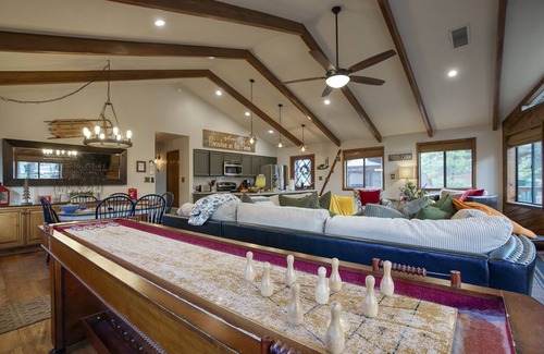 Munds Park Cabin | Paradise in the Pines - Pet friendly, summer getaway! Rental car available