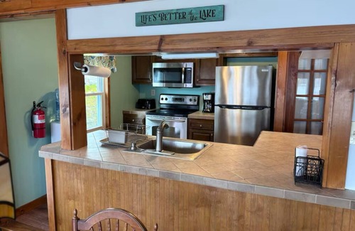 Andover Cottage | Paradise Lakefront Cottage on Cranberry Lake