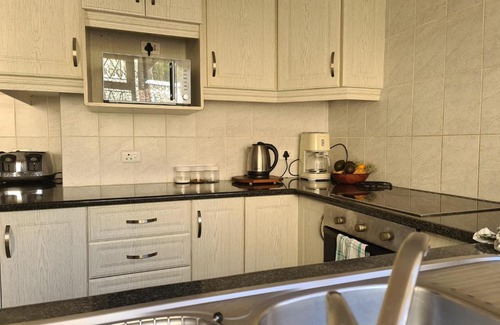 Uvongo House | Paradise Palms Uvongo