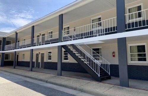 Newport News Hotel | Paradise Suites - Newport News & Jefferson Ave