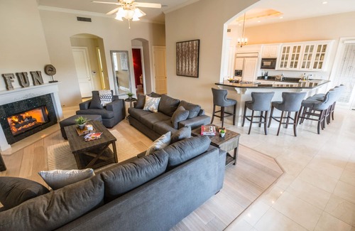 Paradise Valley Villa | Paradise Valley by AvantStay | Expansive Oasis w/Putting Green, Pool & Mtn Views