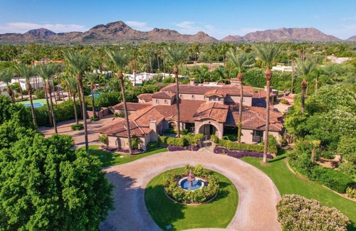Paradise Valley House | Paradise Valley Villa with Luxe Pool and Outdoor Games