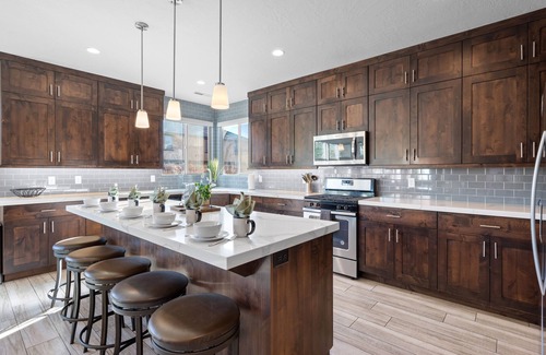 Santa Clara House | Paradise Village Resort 104| Resort View, Private Hot Tub, Short Walking distance to Resort