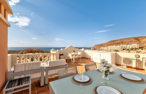 Palm-Mar Ski Chalet | Paraiso B18 PENTHOUSE WITH STUNNING SEA VIEW & LARGE TERRACES