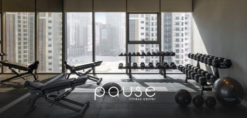 Downtown Dubai Apartment | PARAMOUNT MIDTOWN RESIDENCES - A Luxury 2 BR Apartment near BURJ KHALIFA and DUBAI MALL