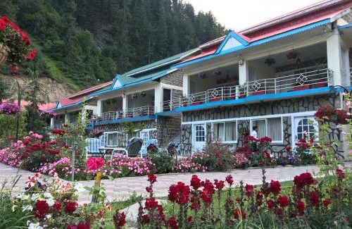 Azad Kashmir Hotel | Parhena Cottages Bella Naran