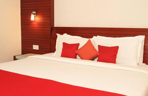 Rajajinagar Hotel | Parijatha Gateway