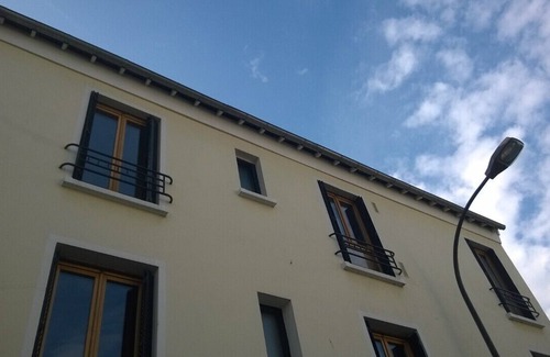 Amerique Apartment | Paris 'Buttes Chaumont ' Park : quiet, cosy sunny residential apartment 58 sqm