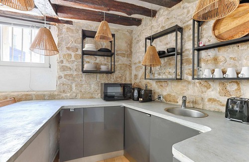 Quartier de la Roquette Apartment | Parisian Atypic Apartment close to place Bastille