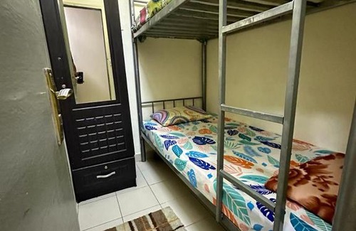 Deira Apartment | Parititon room near metro