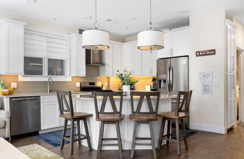 Traverse City House | Park 201 Downtown in the Heart of Traverse City