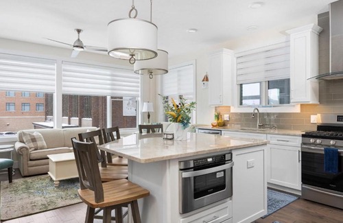 Traverse City House | Park 201 Downtown in the Heart of Traverse City