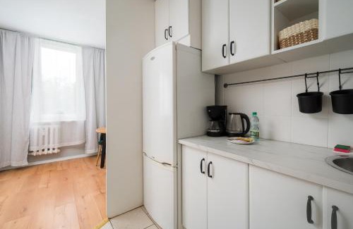 Brodno Apartment | Park Bródnowski Charming Studio by BookingHost