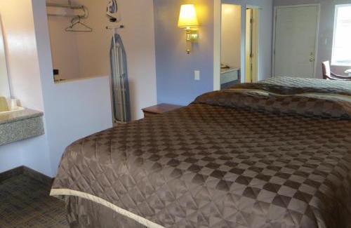 Pico - Robertson Hotel | Park Cienega Motel
