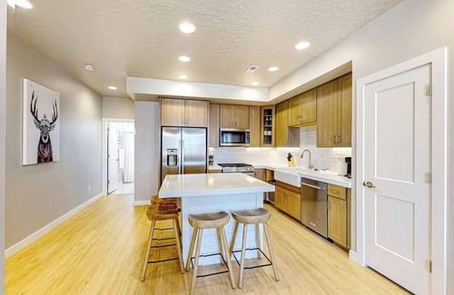 Park City House | Park City 3-bedroom/3-bath townhome, 15 mins to PCMR/DV, 40 mins to SLC airport