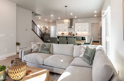 Park City House | Park City view, 5br 3.5ba, hot tub, sleeps 10, BBQ