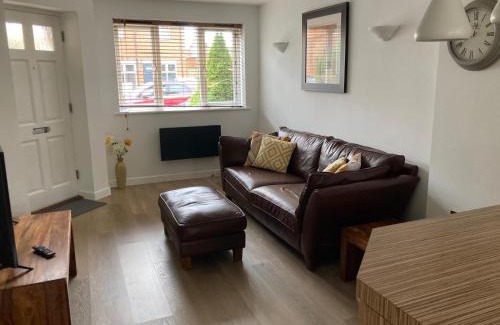 Northampton Apartment | Park Cottage - Cosy 1 bedroom