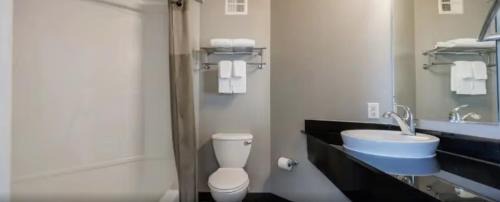 Grand Island Hotel | Park Inn by Radisson