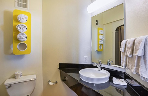 Grand Island Hotel | Park Inn by Radisson